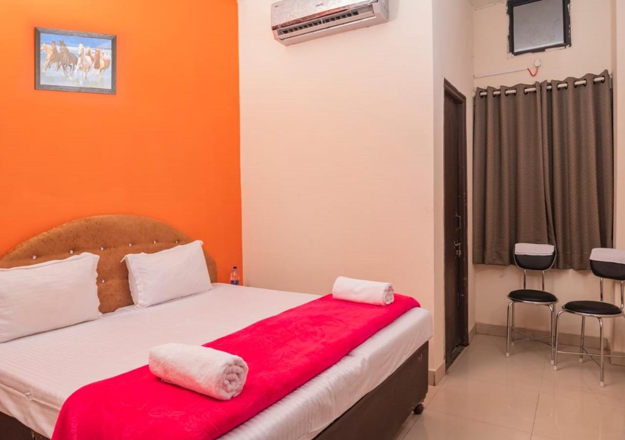 Hotel Sunrise Inn Kota  Bagian luar foto