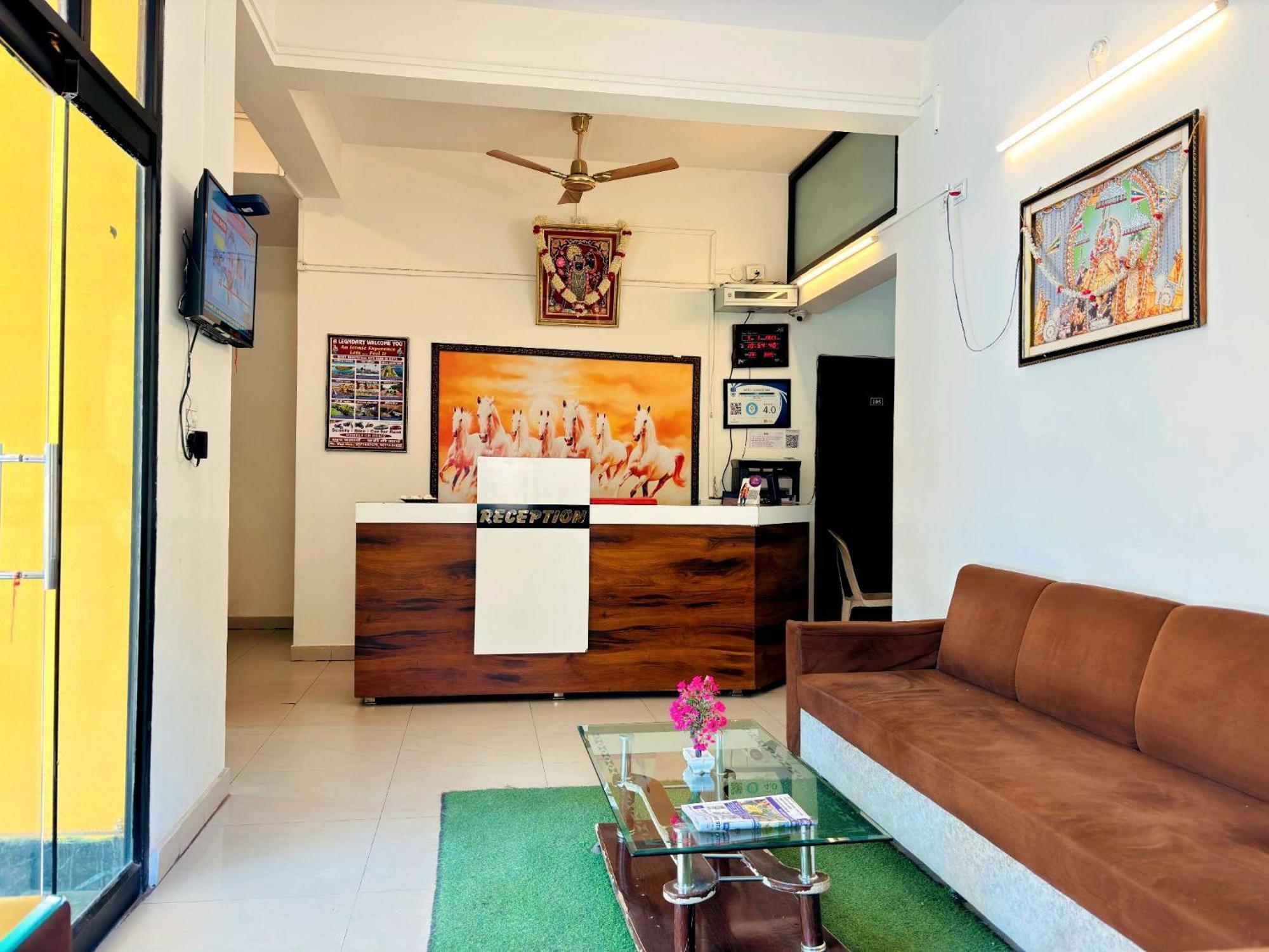 Hotel Sunrise Inn Kota  Bagian luar foto