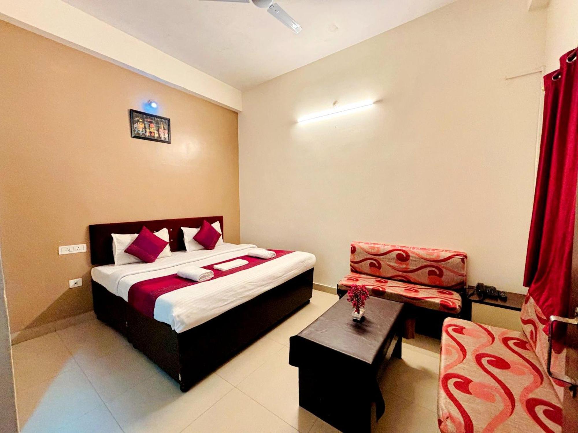 Hotel Sunrise Inn Kota  Bagian luar foto