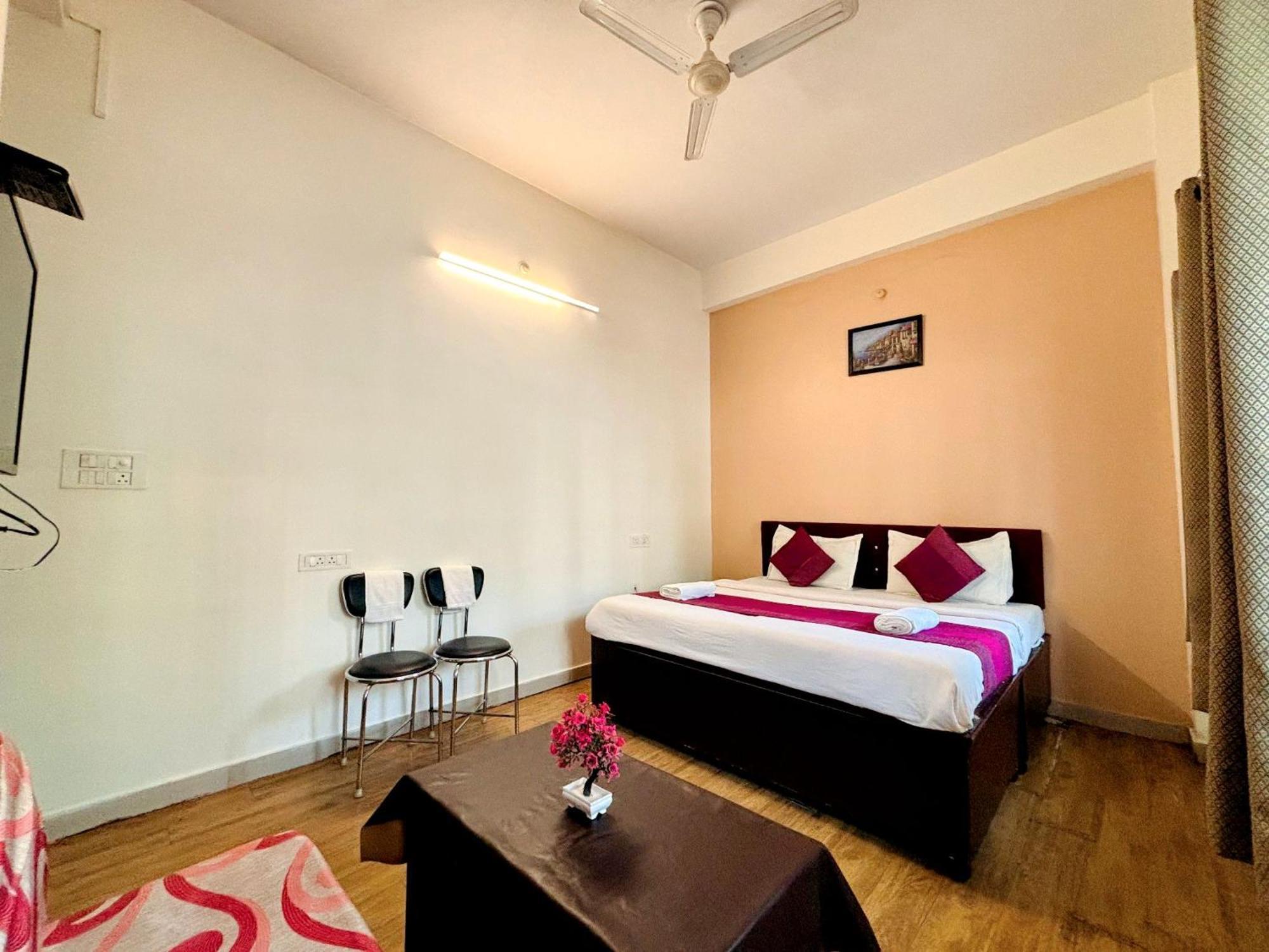 Hotel Sunrise Inn Kota  Bagian luar foto