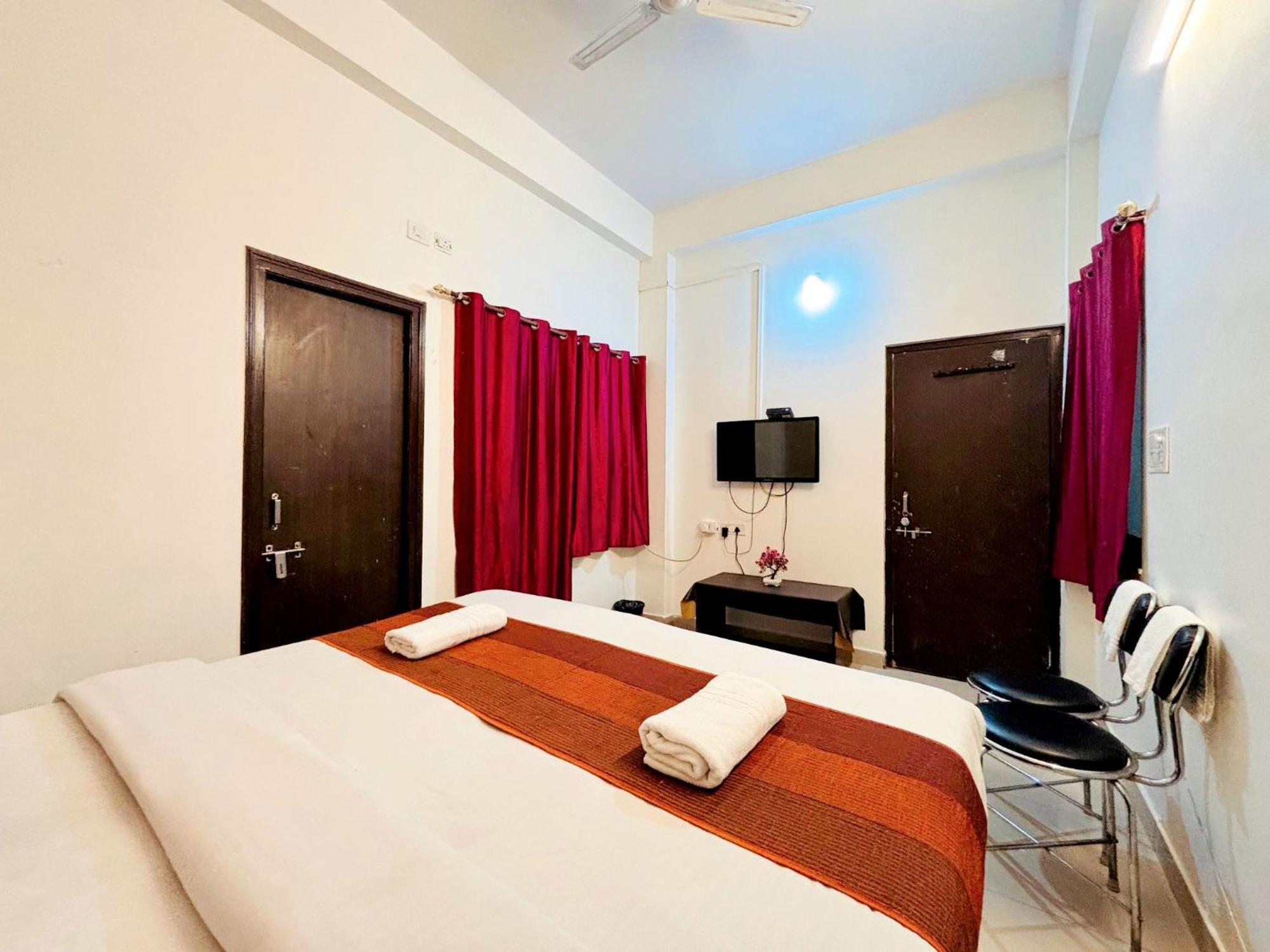 Hotel Sunrise Inn Kota  Bagian luar foto