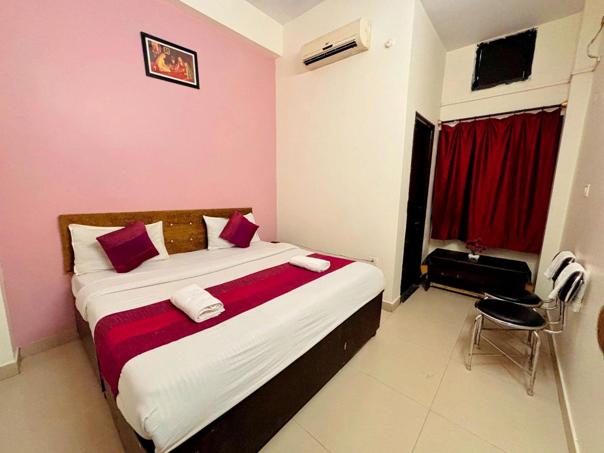 Hotel Sunrise Inn Kota  Bagian luar foto