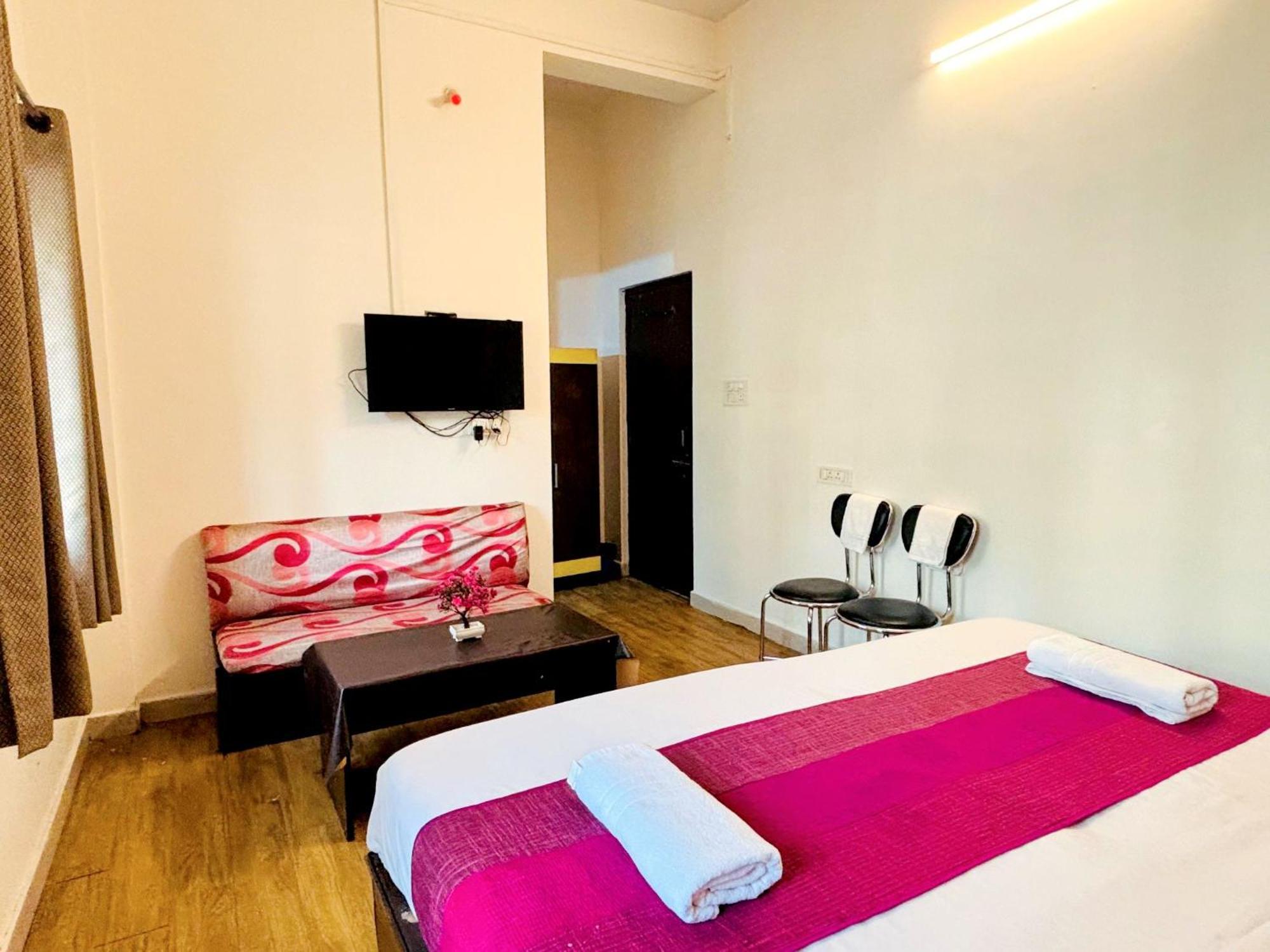 Hotel Sunrise Inn Kota  Bagian luar foto