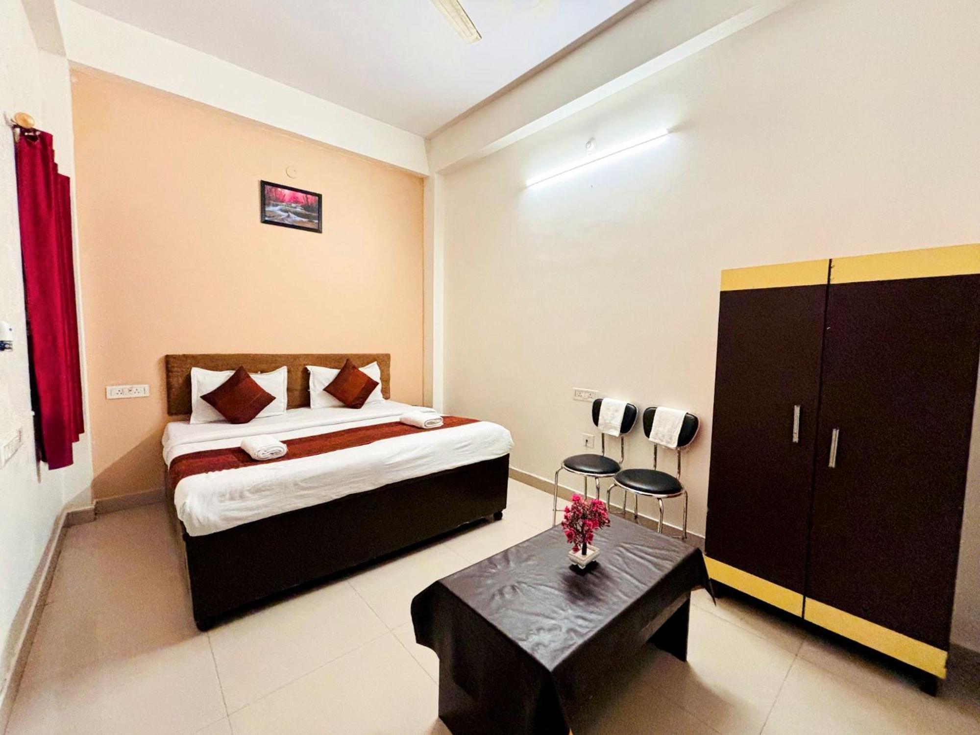 Hotel Sunrise Inn Kota  Bagian luar foto