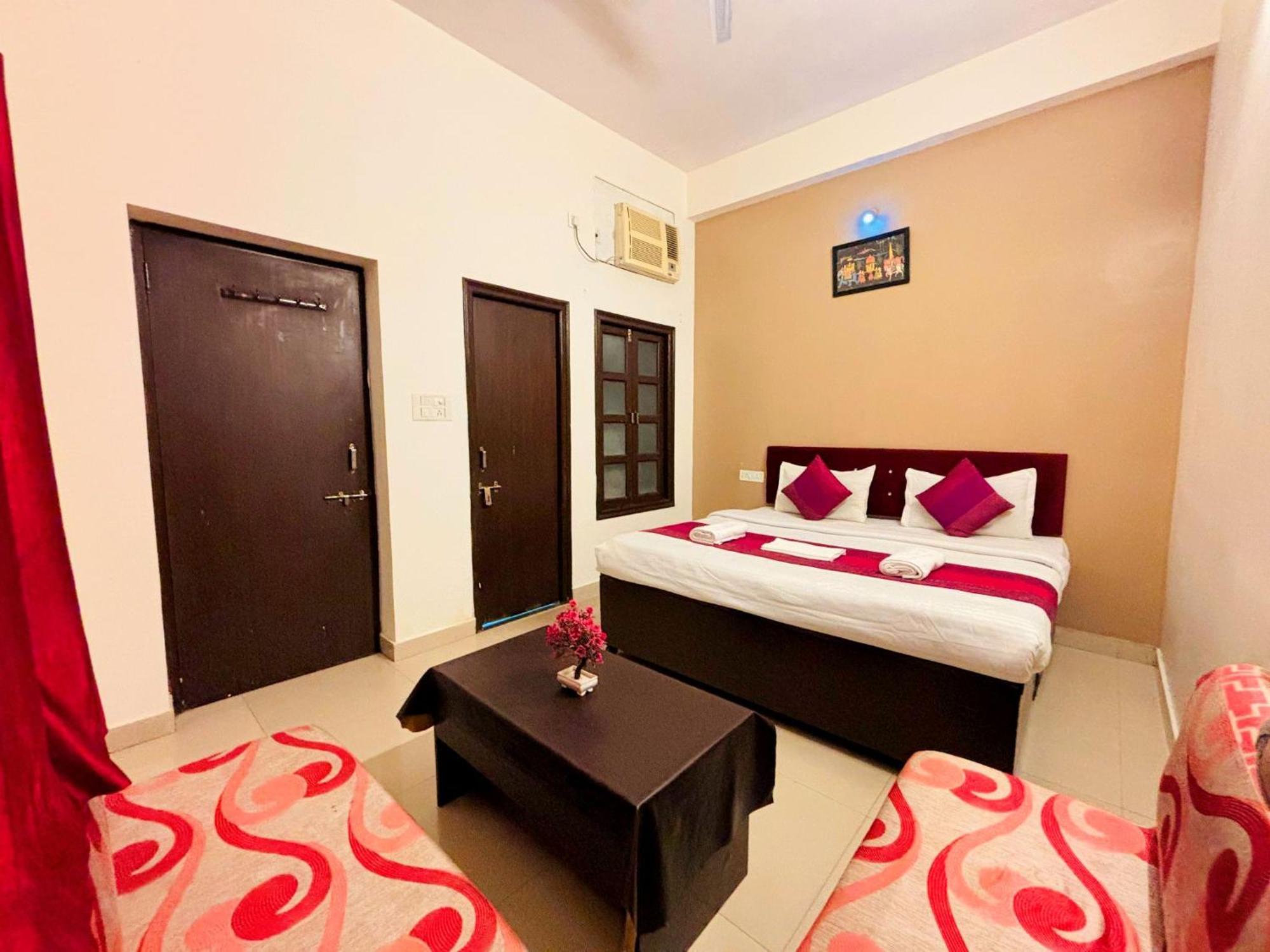 Hotel Sunrise Inn Kota  Bagian luar foto