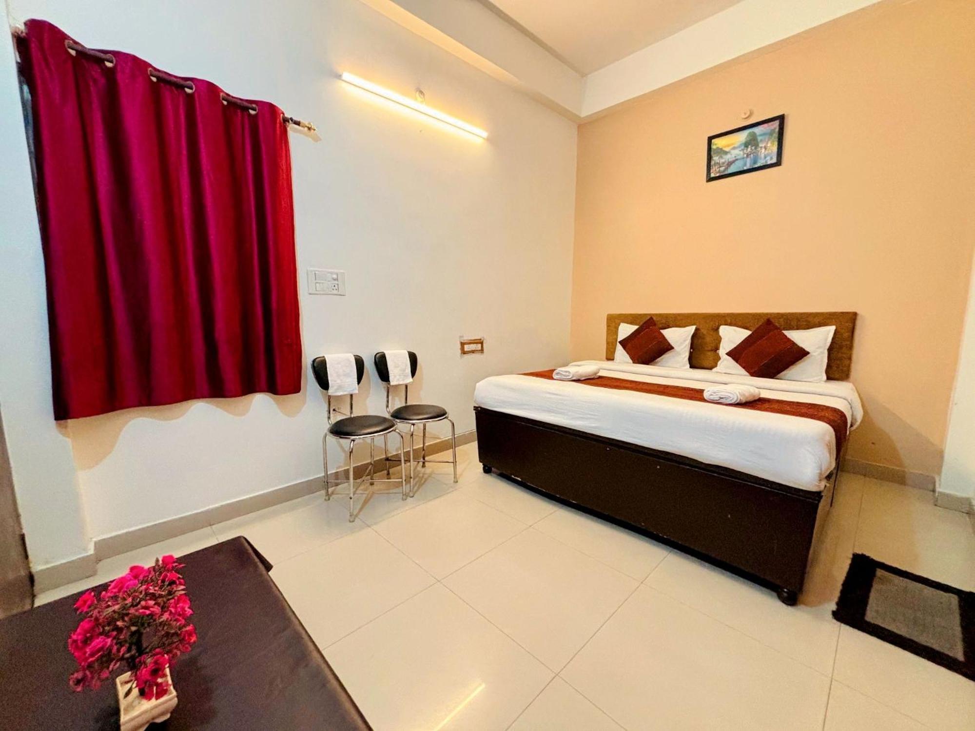 Hotel Sunrise Inn Kota  Bagian luar foto
