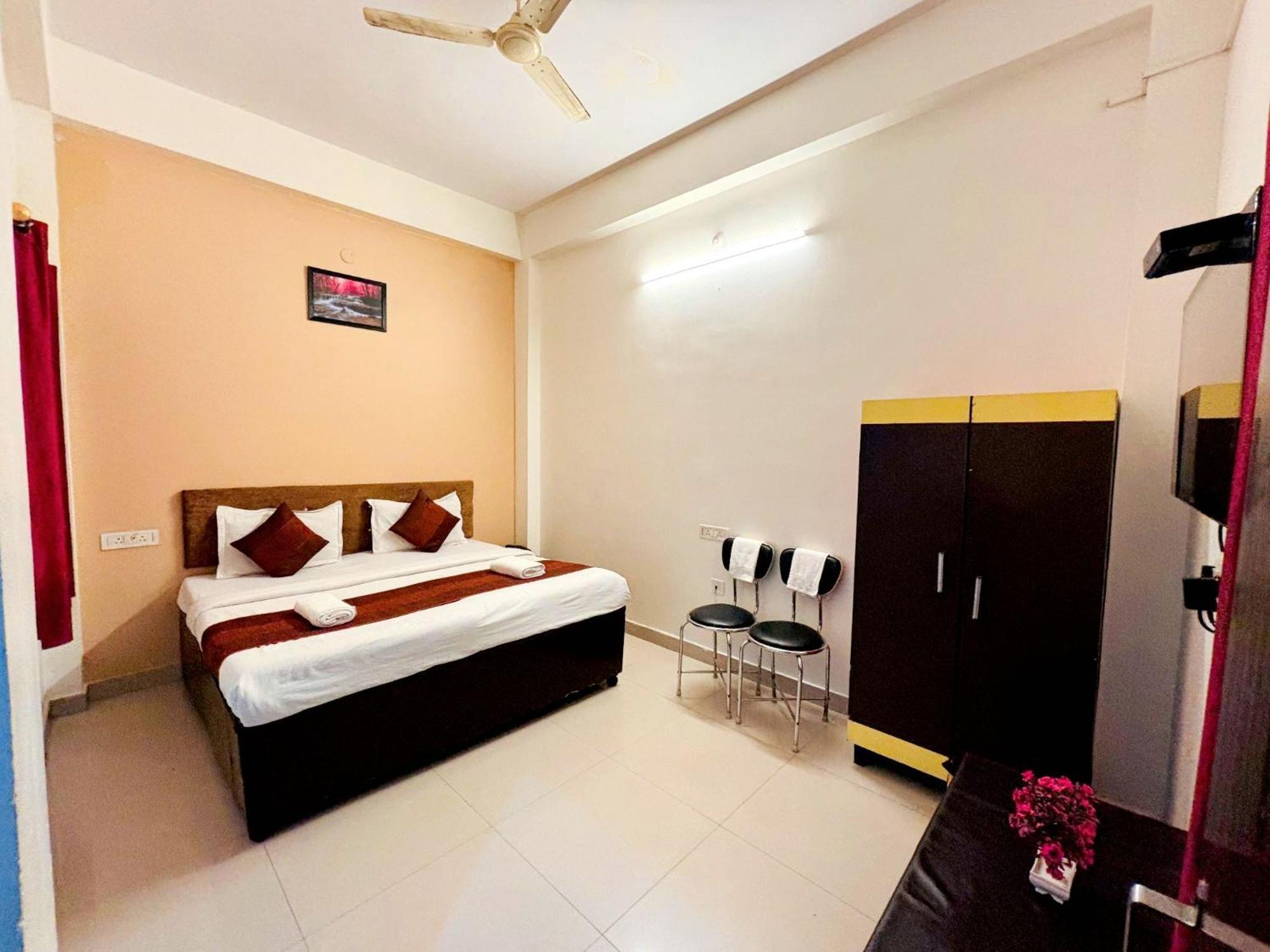 Hotel Sunrise Inn Kota  Bagian luar foto